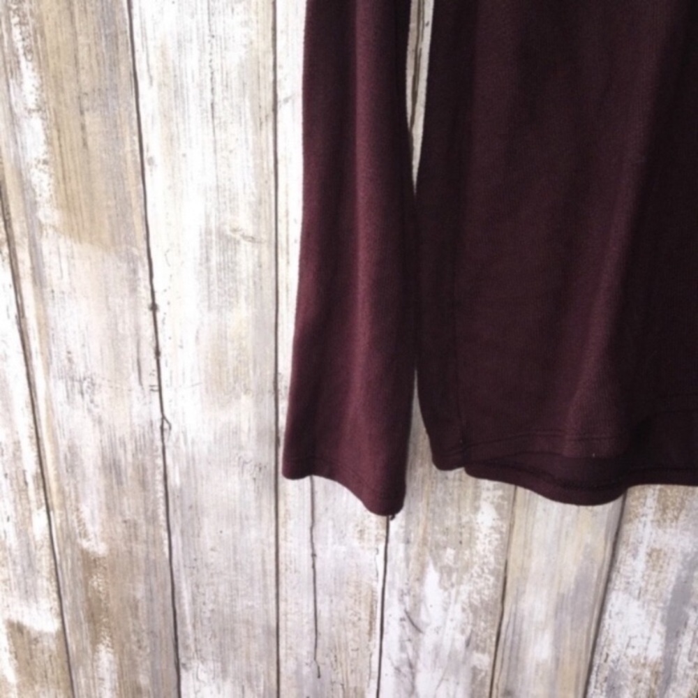 American Eagle Brown Long Sleeve - Picture 3 of 4